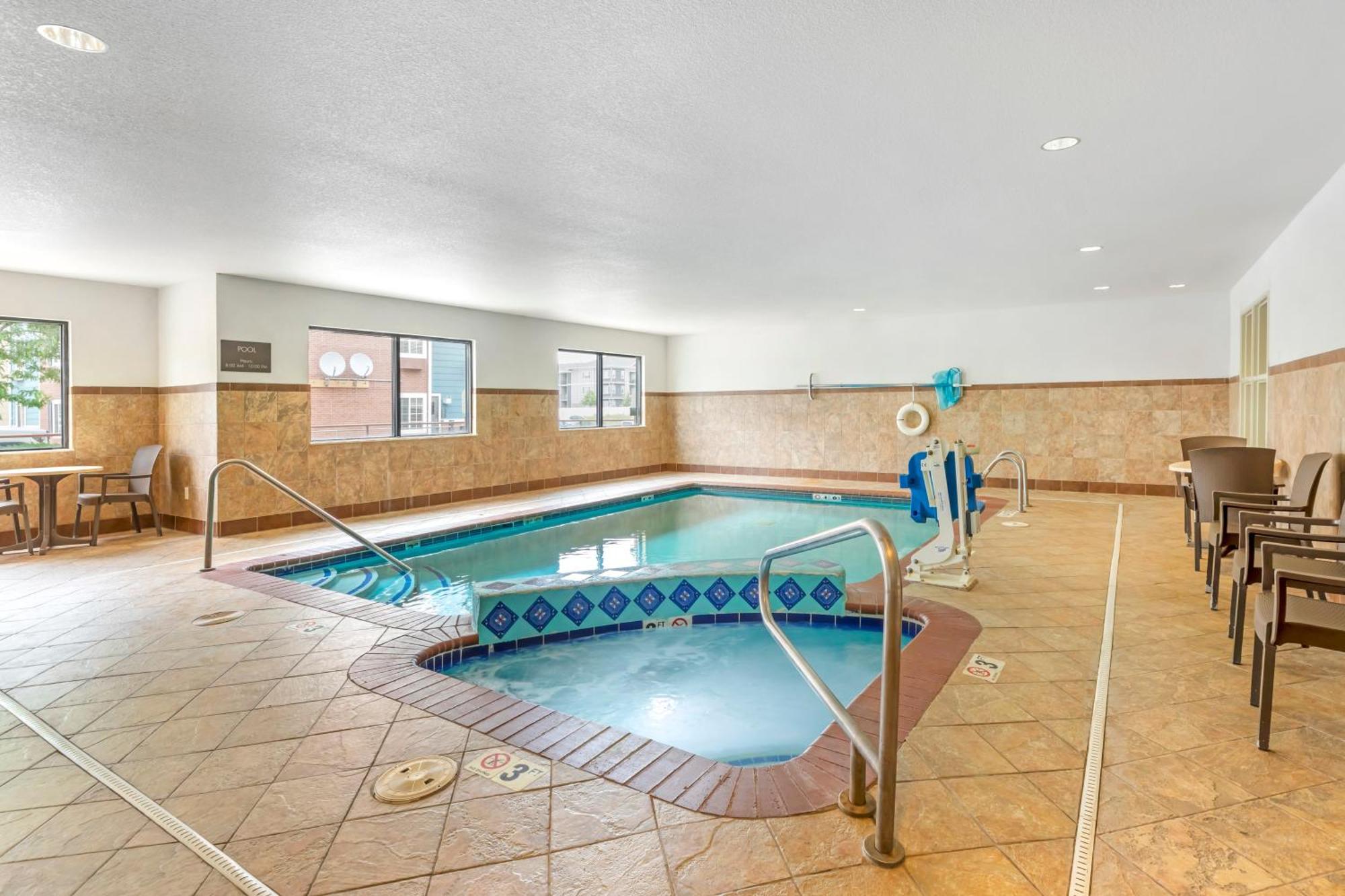 Comfort Suites Longmont Ngoại thất bức ảnh